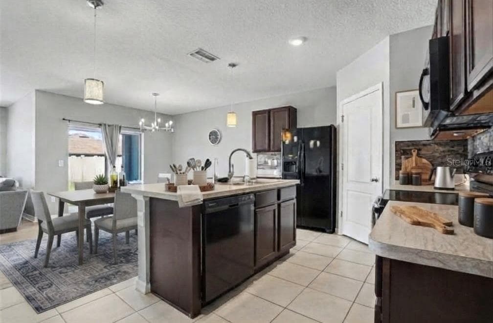 Single Family Residence at 911 WATERVILLE DR, AUBURNDALE, photo 6 of 38