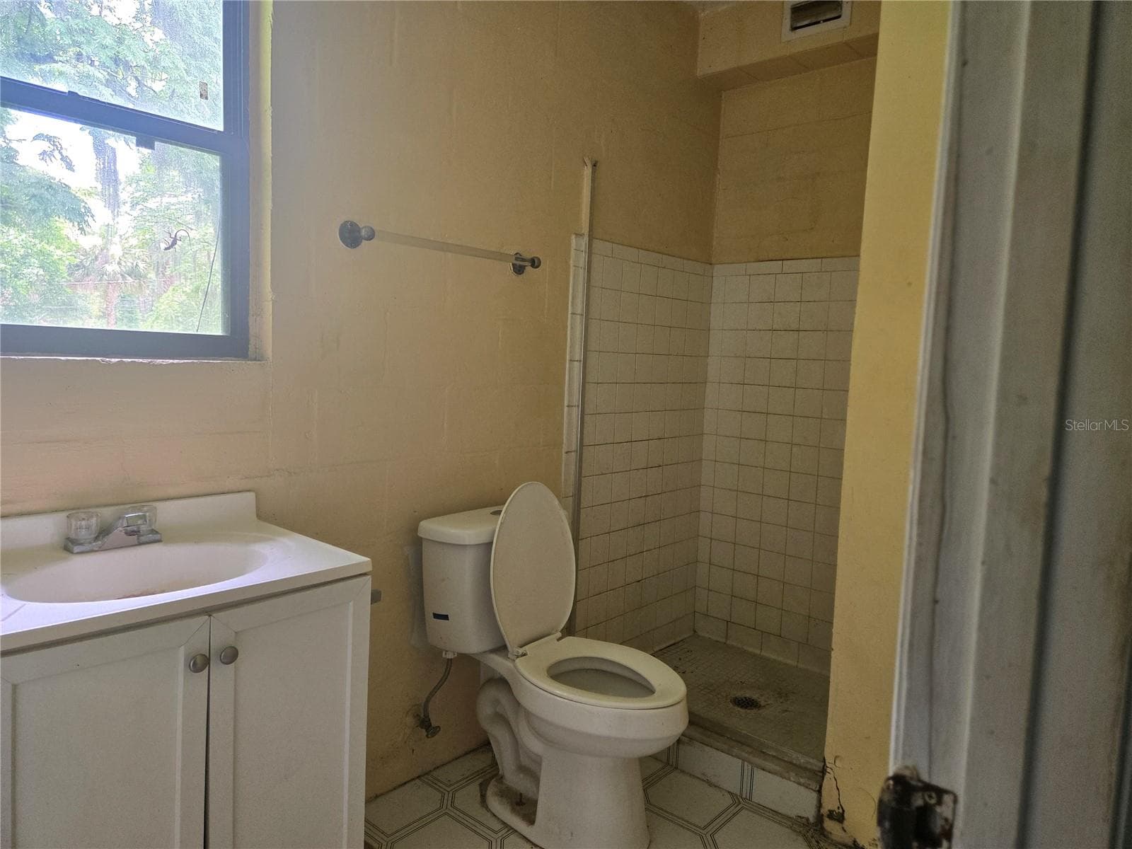 Single Family Residence at 317 S FRANKFORT AVE, DELAND, photo 12 of 18