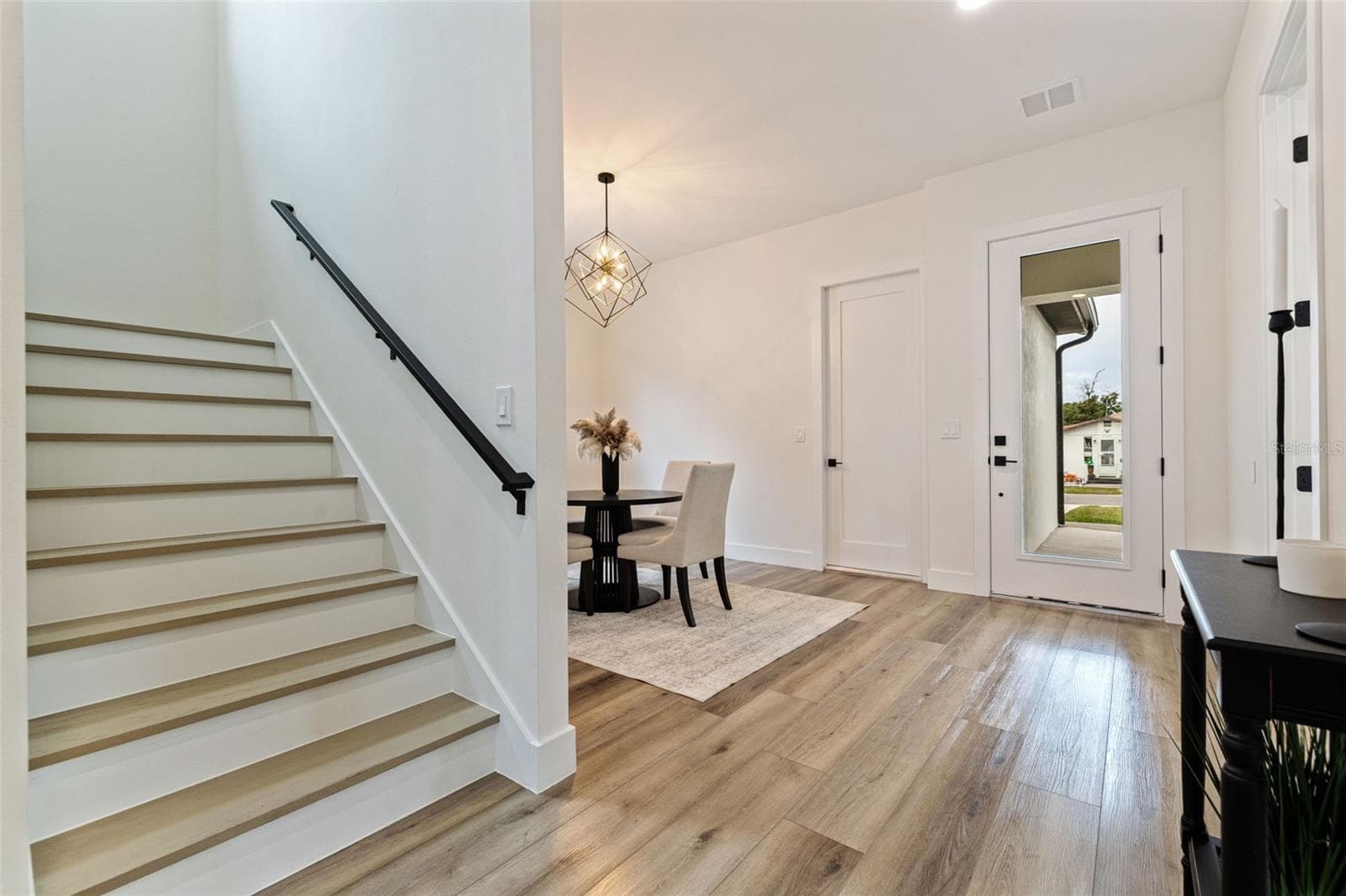Single Family Residence at 4468 57TH AVE N, ST PETERSBURG, photo 6 of 45