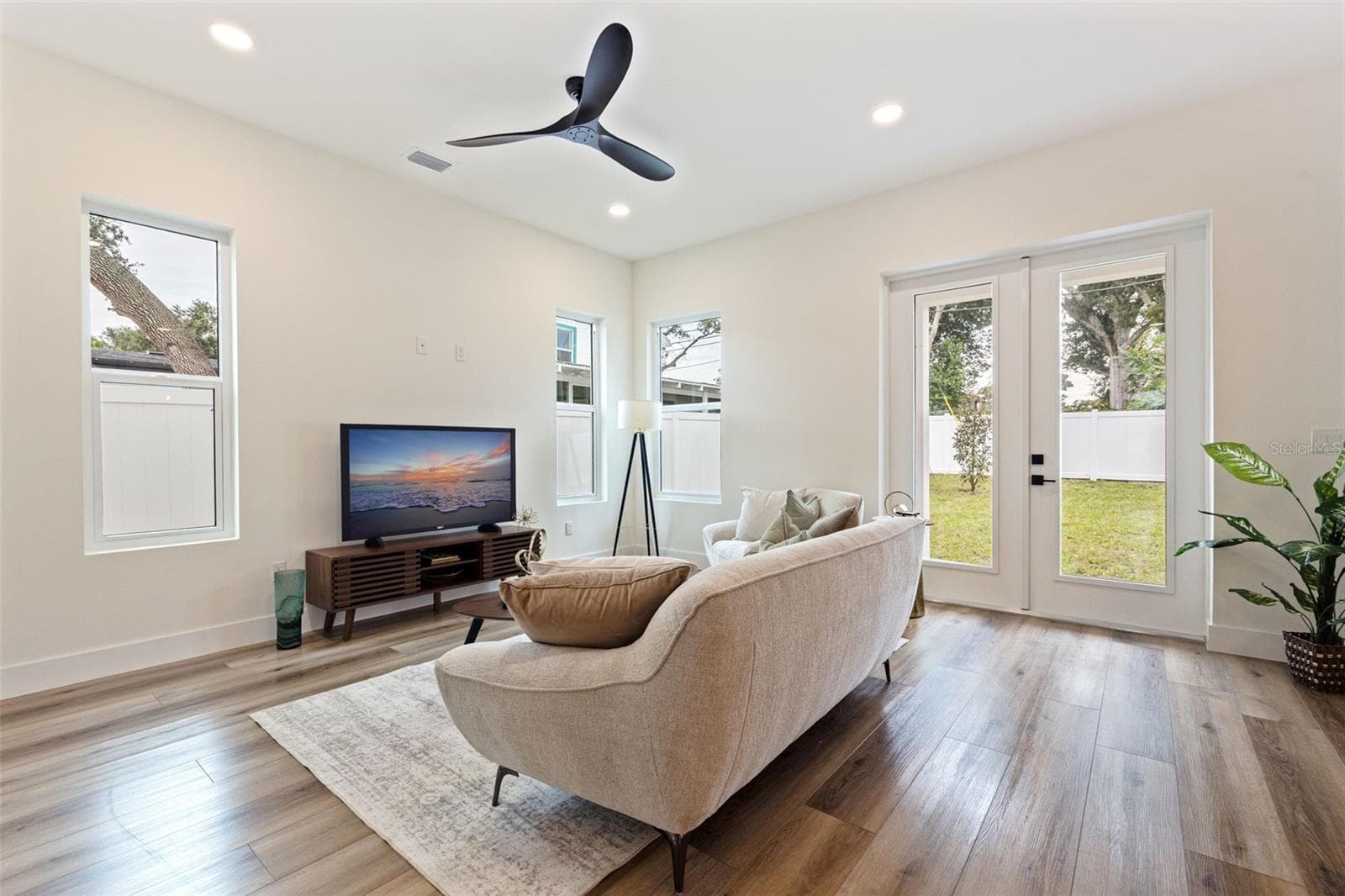Single Family Residence at 4468 57TH AVE N, ST PETERSBURG, photo 14 of 45
