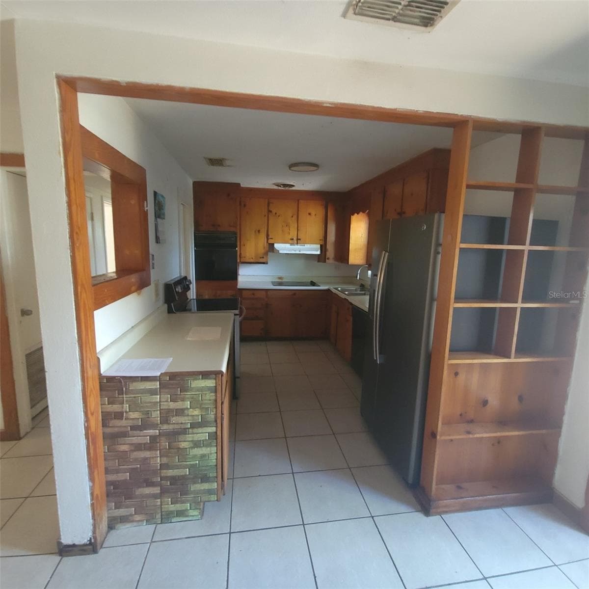 Single Family Residence at COUNTRY CLUB HEIGHTS, ORLANDO, photo 5 of 16