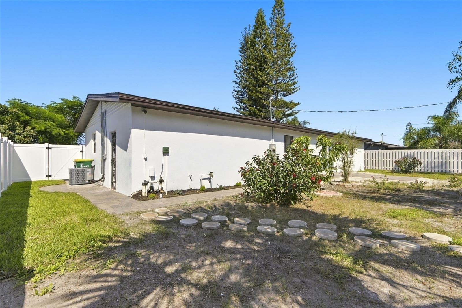 Single Family Residence at 356 W EXETER ST, SATELLITE BEACH, photo 35 of 48