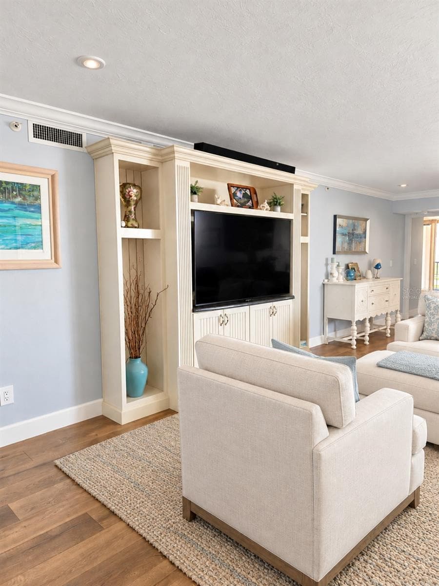 Virtually Staged. - 1660 GULF BLVD #706, CLEARWATER