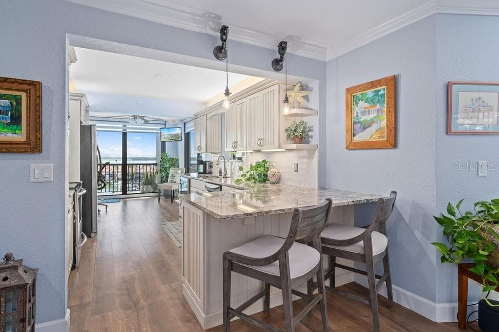 Condominium at 1660 GULF BLVD #706, CLEARWATER, photo 13 of 53