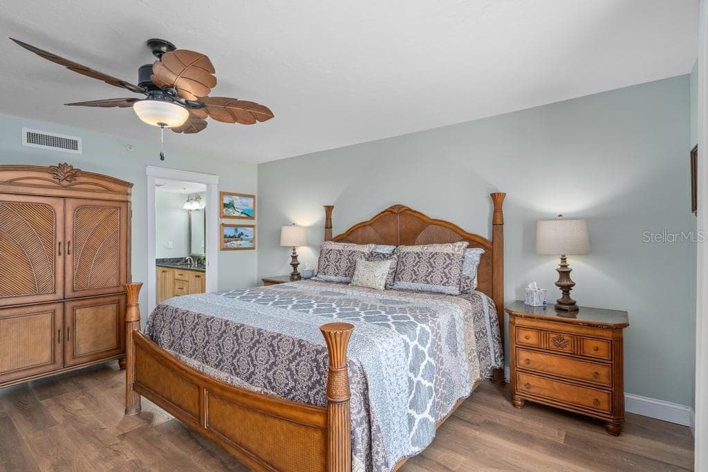 Primary Bedroom - 1660 GULF BLVD #706, CLEARWATER