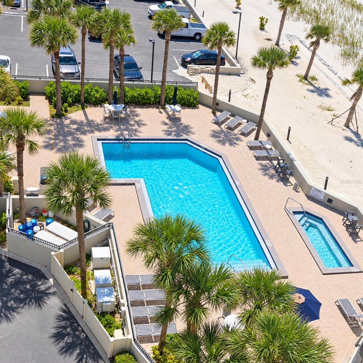 Heated Pool & Spa - 1660 GULF BLVD #706, CLEARWATER