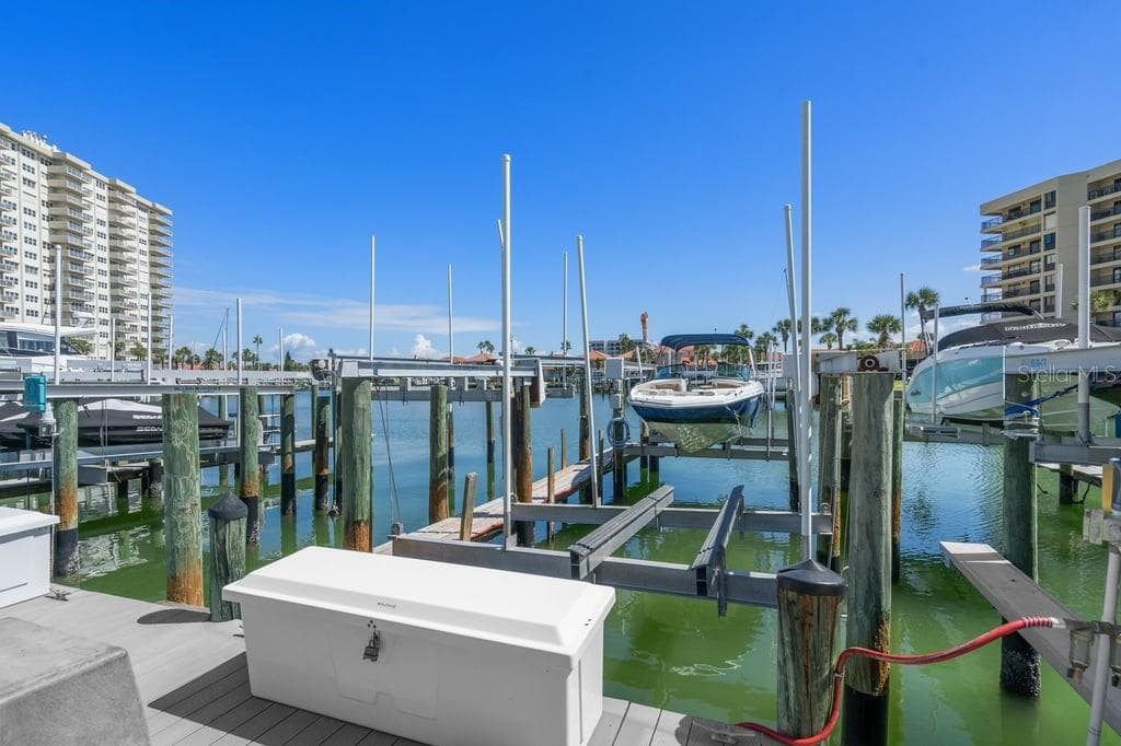 45' Deed yacht slip with 2 lifts. - 1660 GULF BLVD #706, CLEARWATER