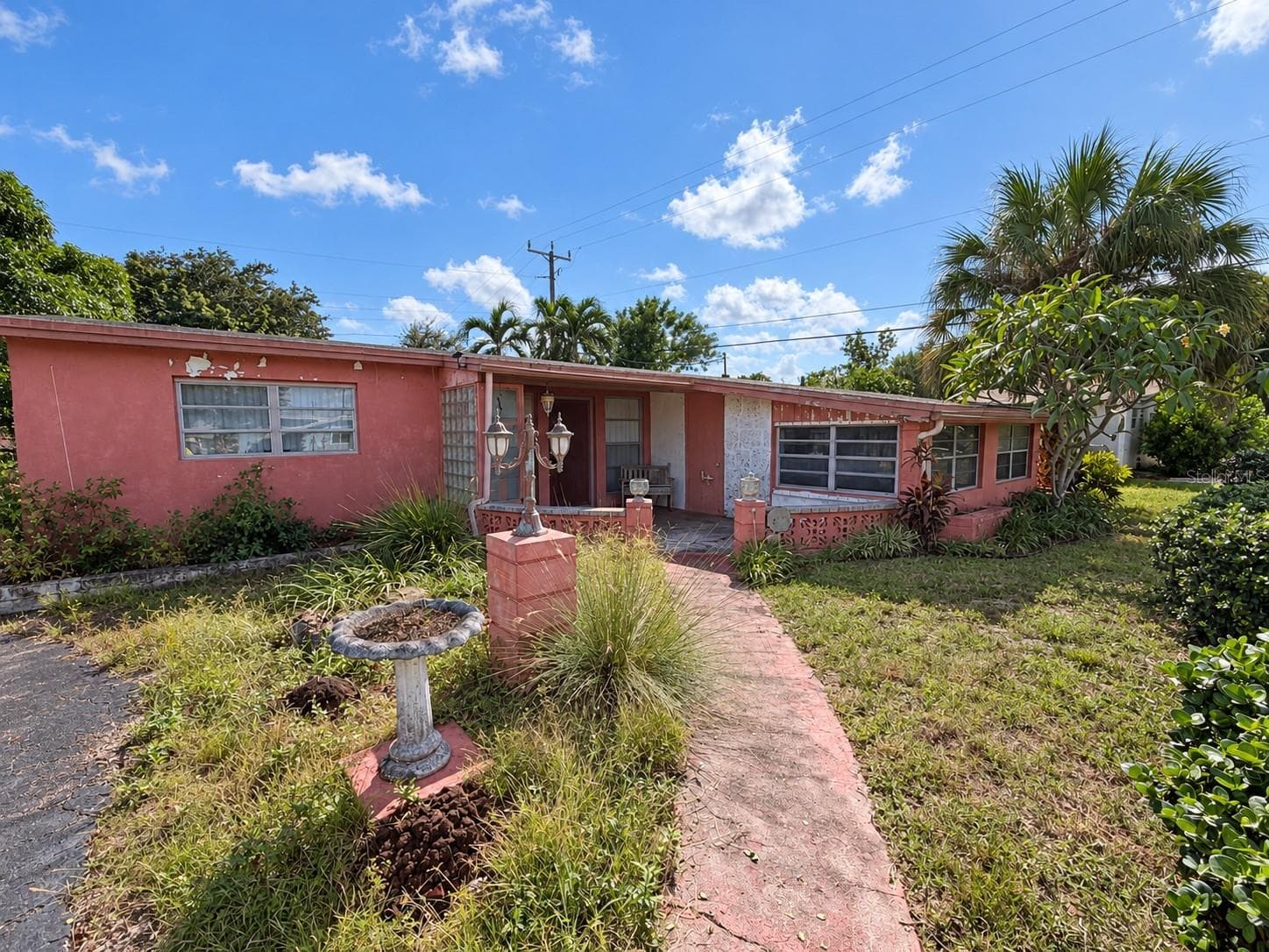 Single Family Residence at 6770 MCKINLEY ST, HOLLYWOOD, photo 2 of 31