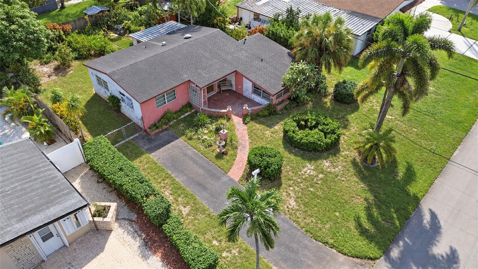 Single Family Residence at 6770 MCKINLEY ST, HOLLYWOOD, photo 3 of 31