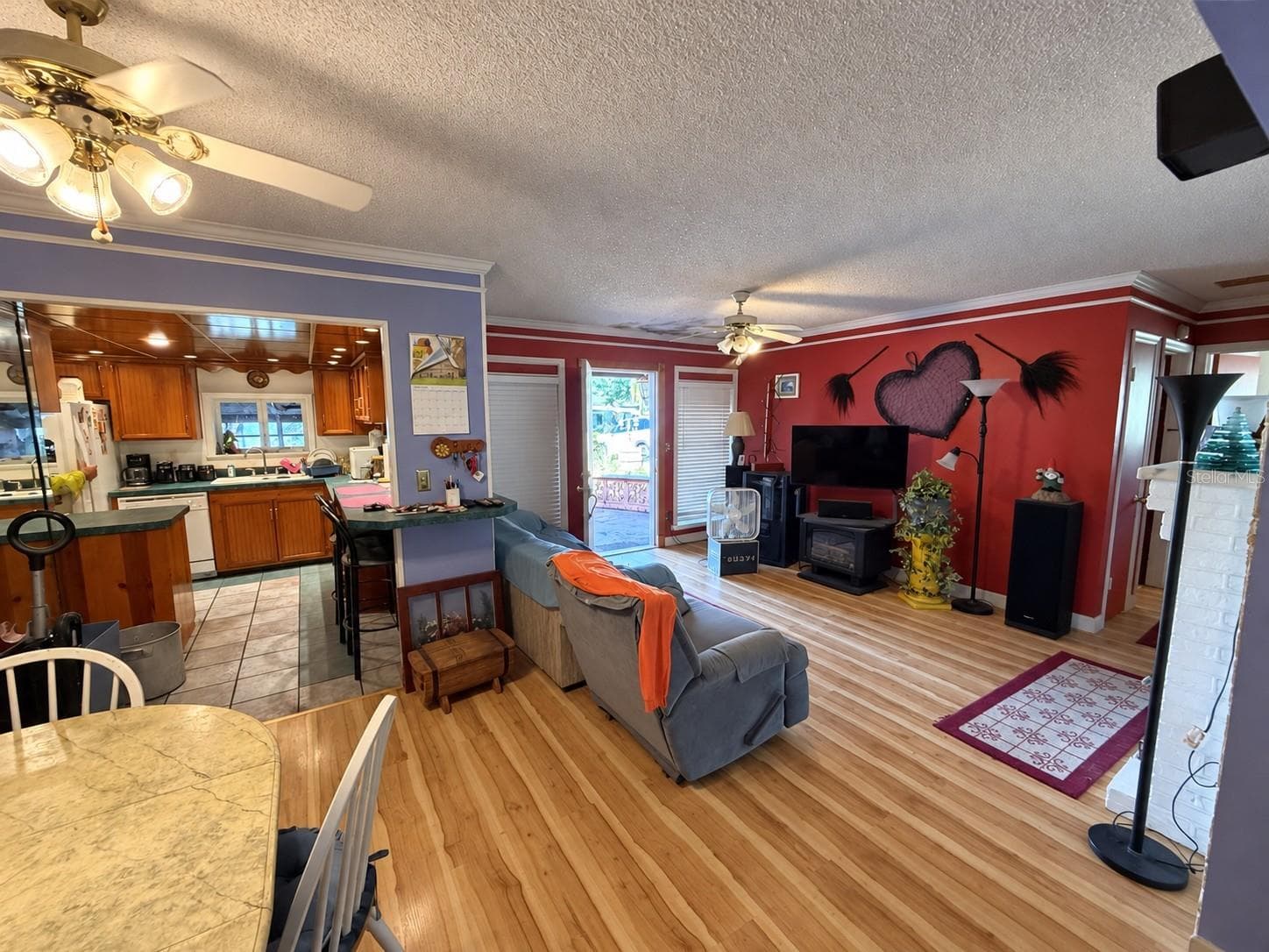 Single Family Residence at 6770 MCKINLEY ST, HOLLYWOOD, photo 6 of 31