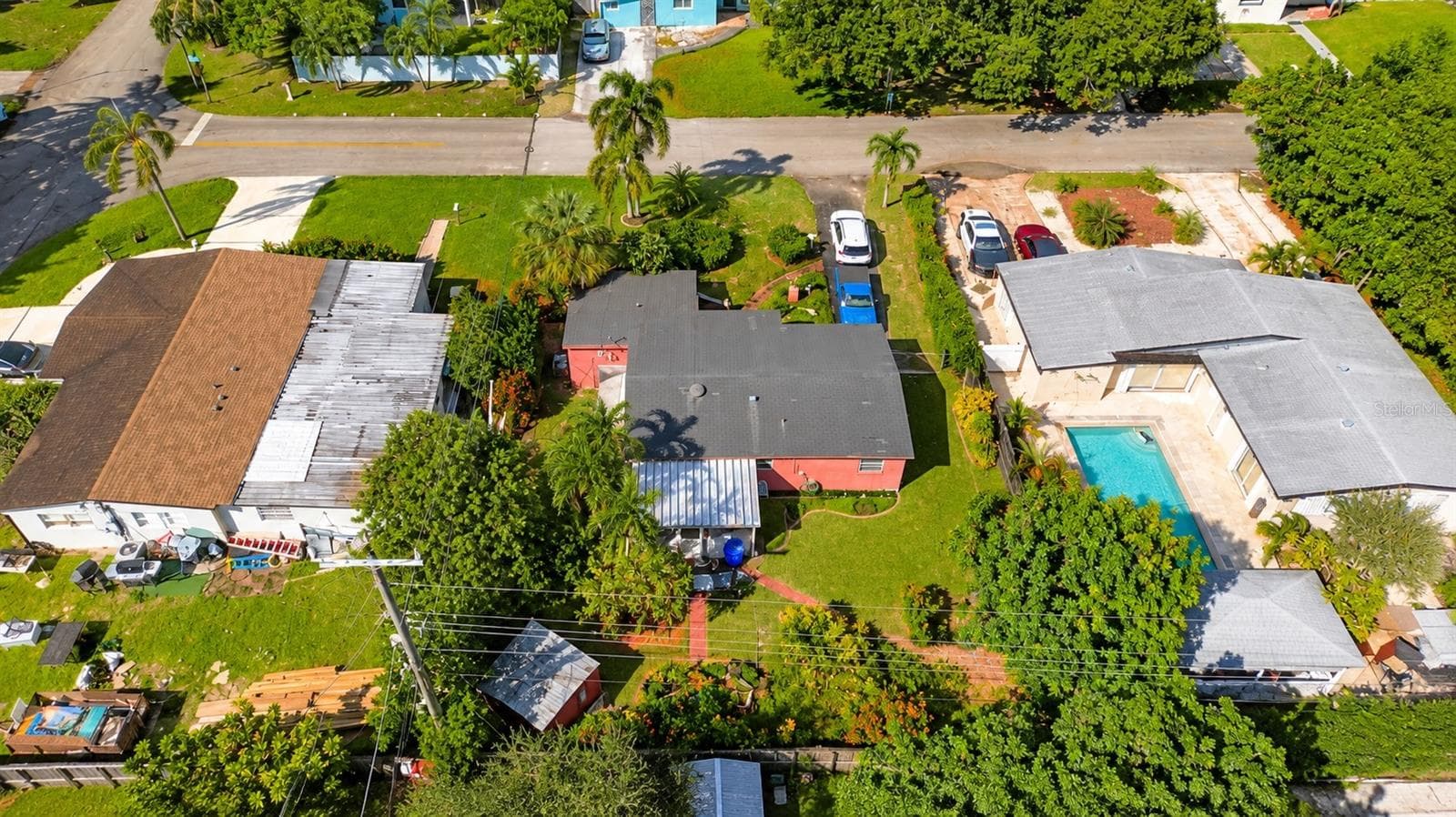 Single Family Residence at 6770 MCKINLEY ST, HOLLYWOOD, photo 28 of 31