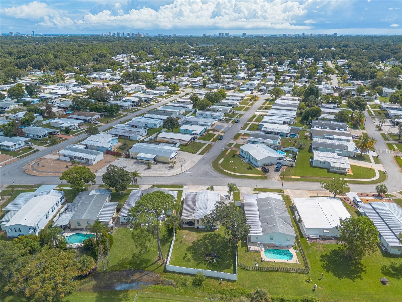 Manufactured Home at 733 INDIAN HILL DR, PORT ORANGE, photo 38 of 42