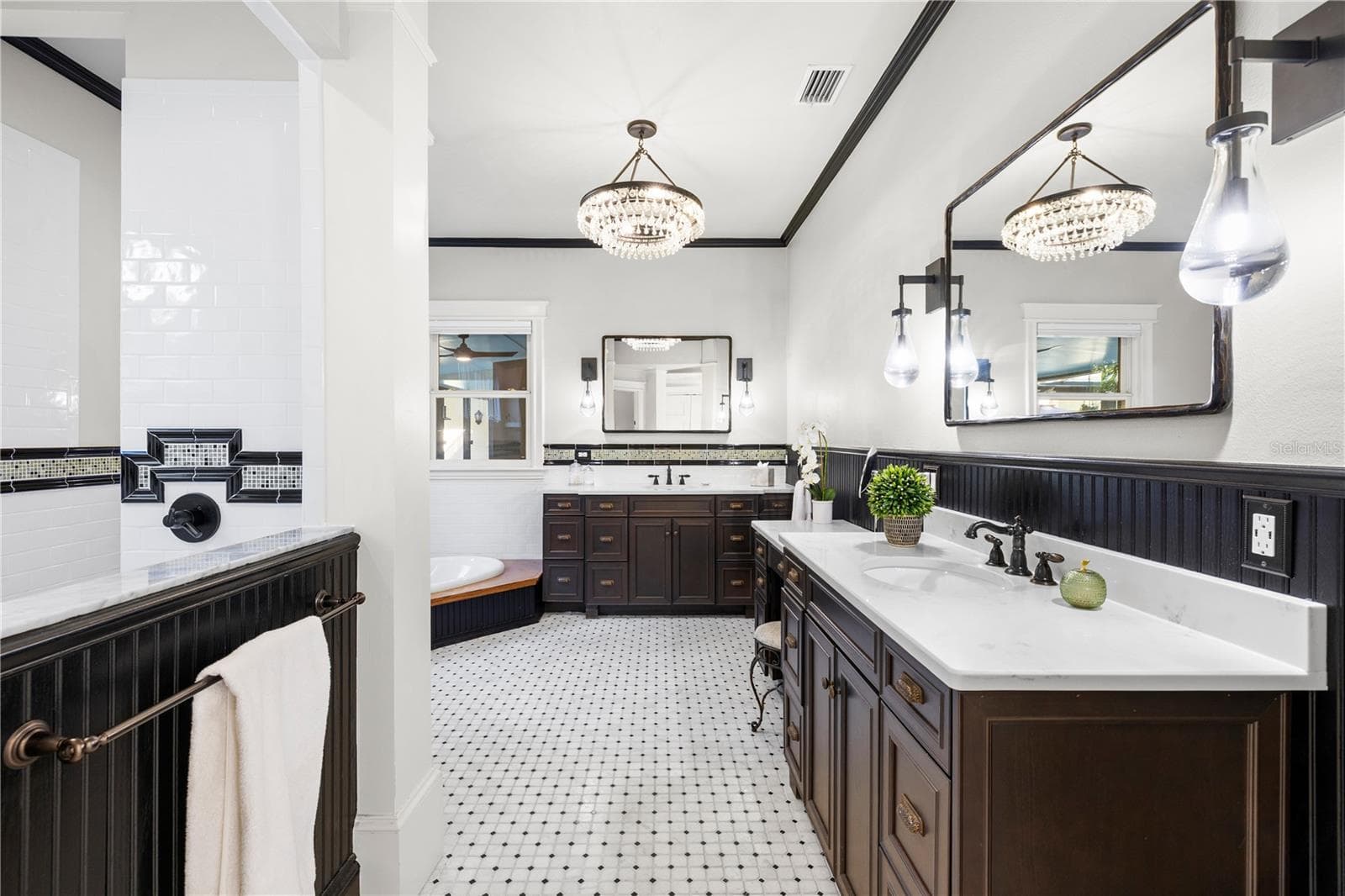 primary bath - 5903 RIVER FOREST CIR, BRADENTON