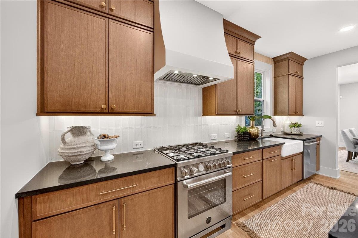 Townhouse at 1524 E 35th Street, Charlotte, photo 11 of 47