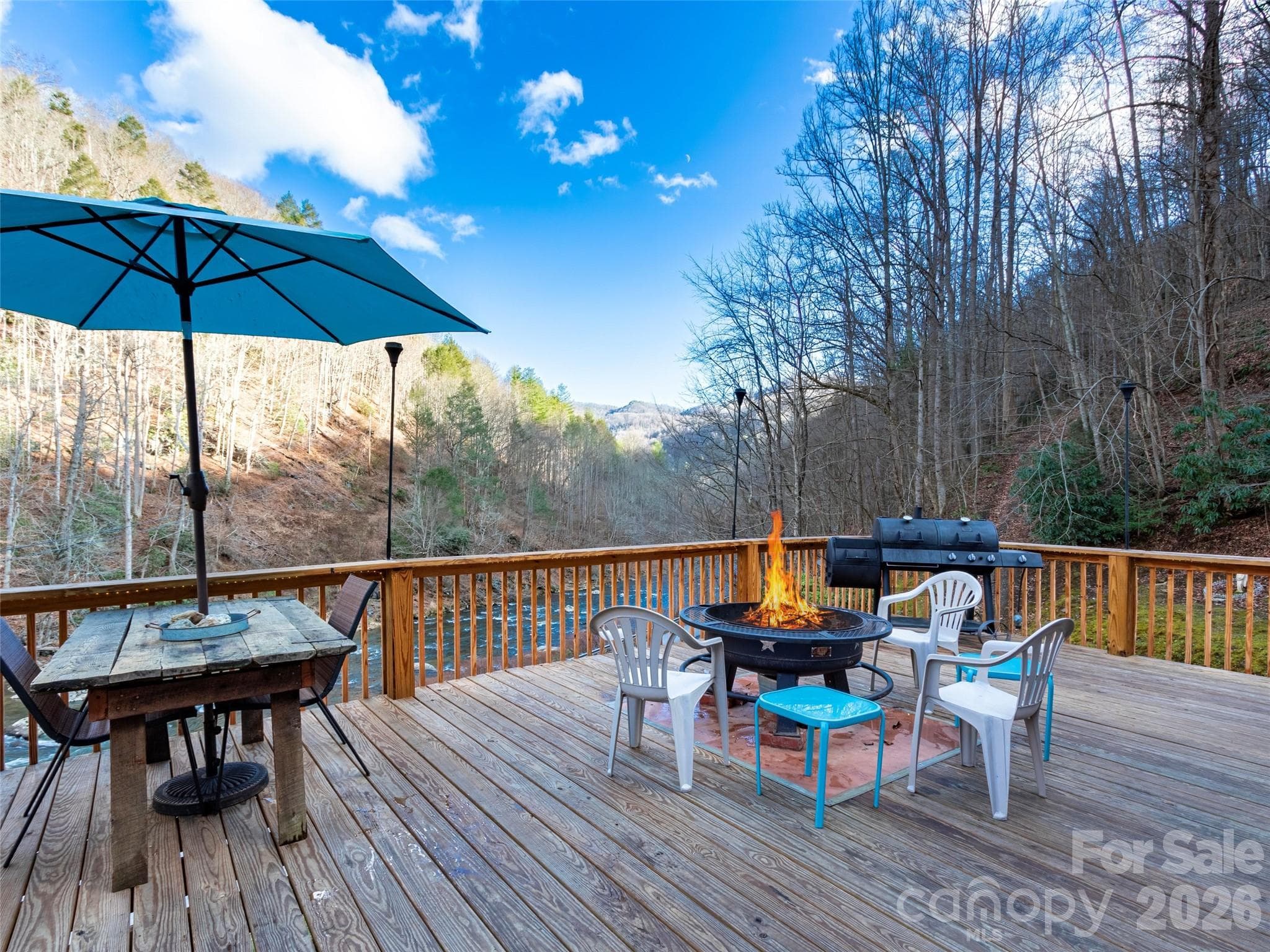 Deck with long range views - 12982 US HWY 19W None, Burnsville