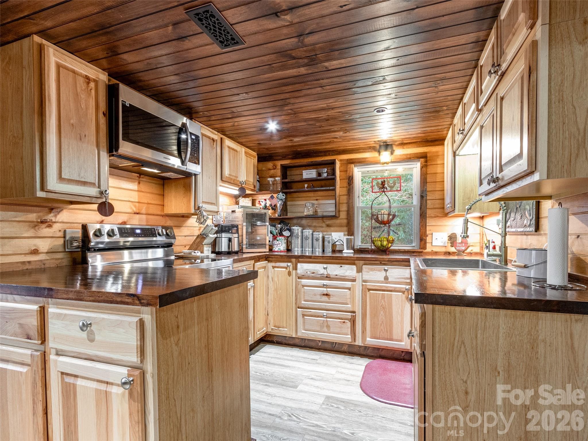 Remodeled kitchen - 12982 US HWY 19W None, Burnsville