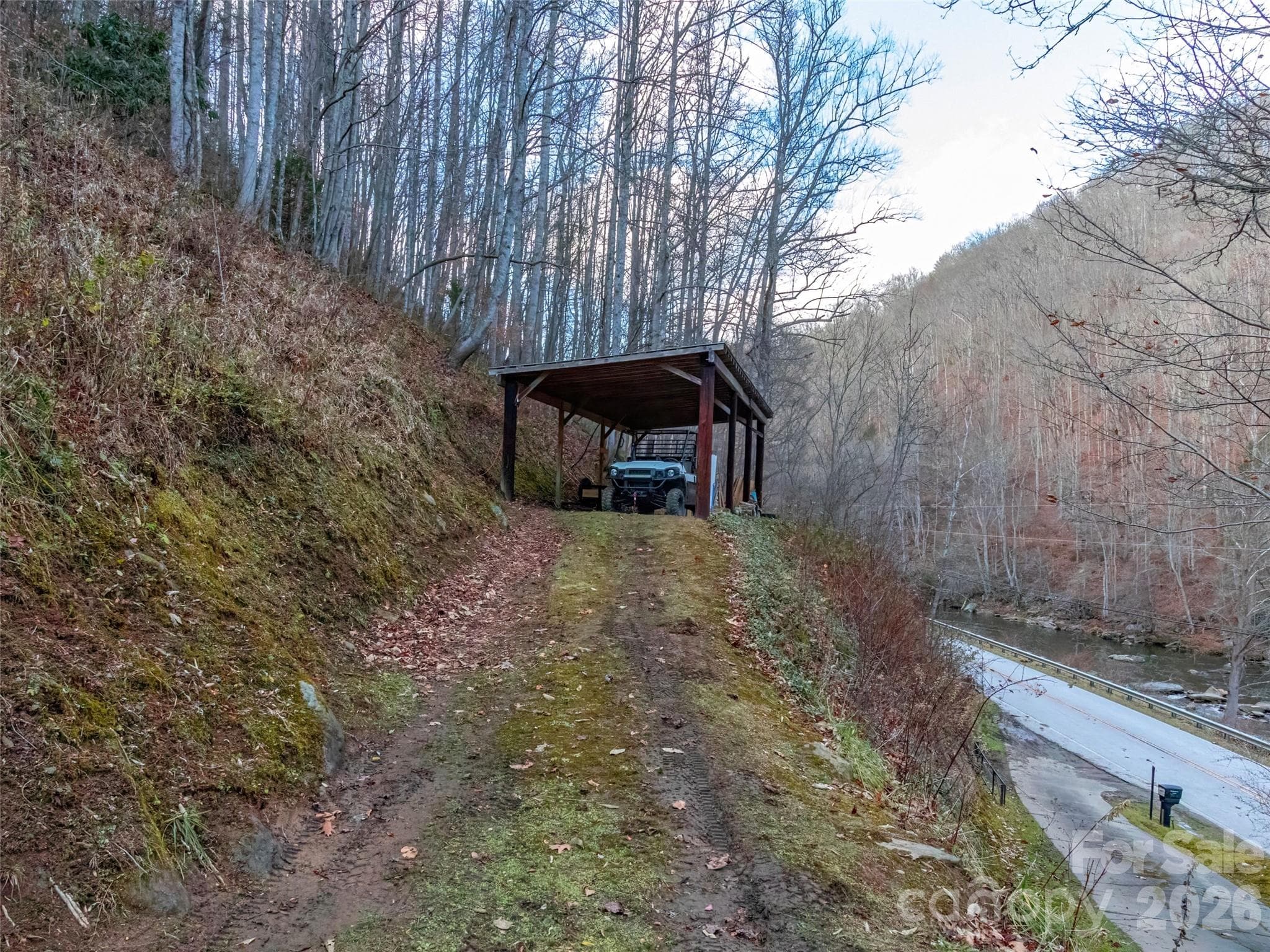 2 car carport - 12982 US HWY 19W None, Burnsville