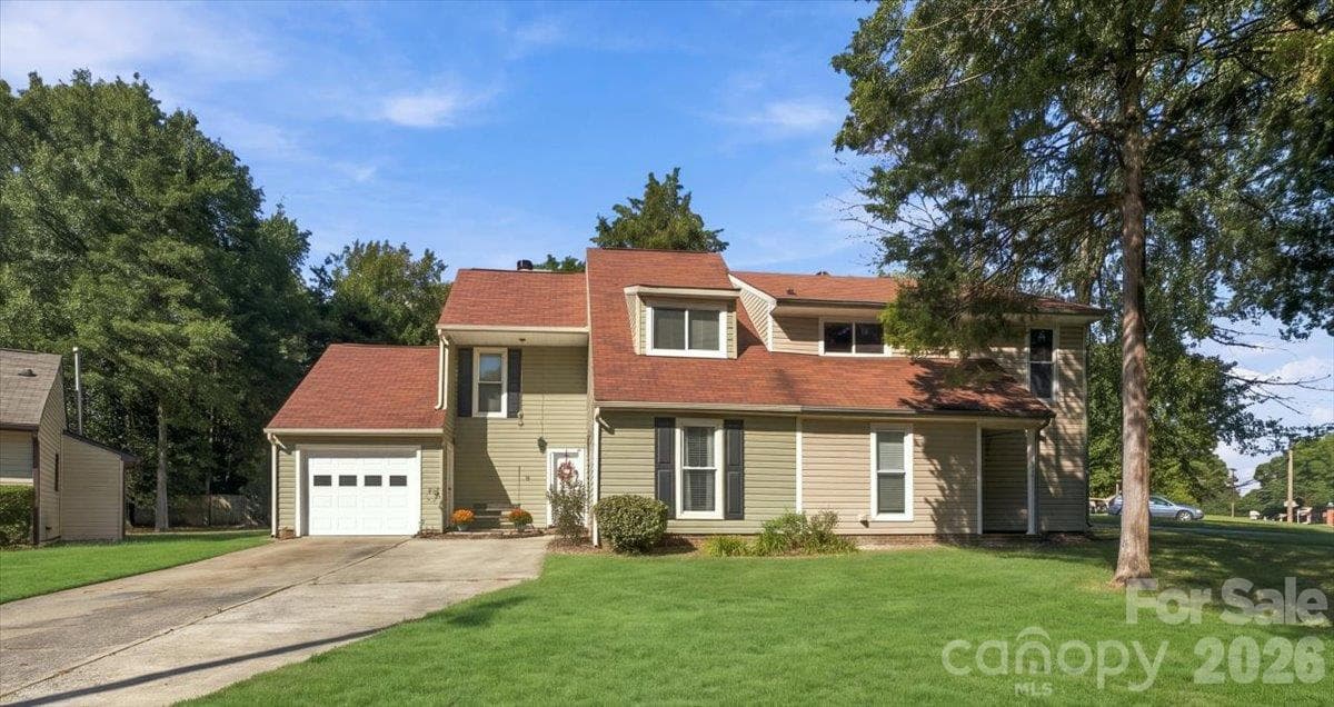 Townhouse at 10905 Rail Tye Place, Pineville, photo 3 of 44