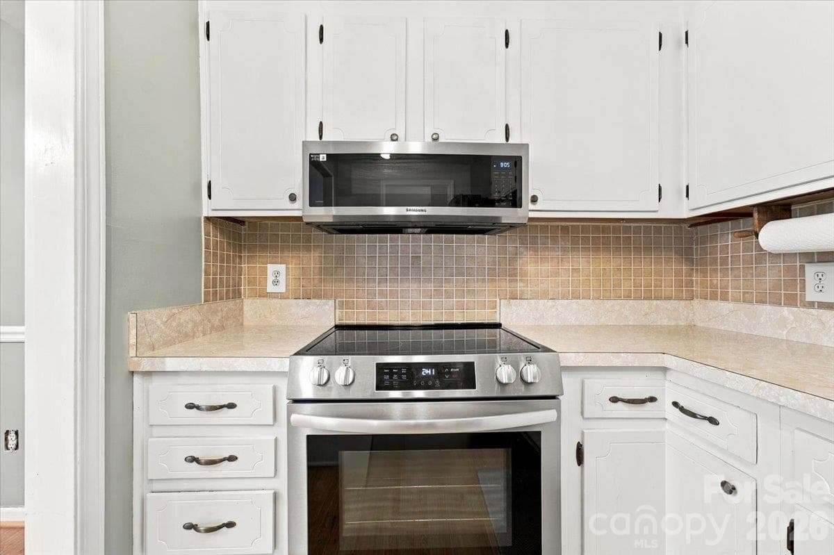 Townhouse at 10905 Rail Tye Place, Pineville, photo 18 of 44
