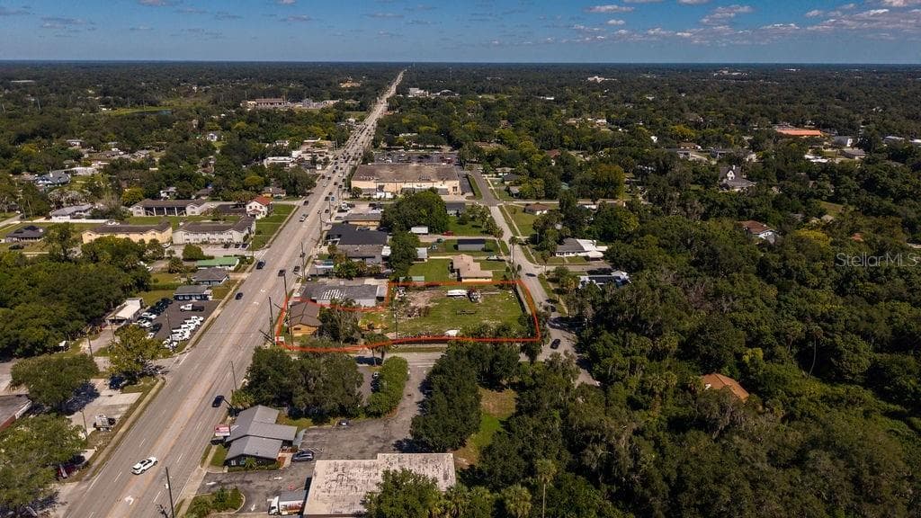 Parcel in relation to the surrounding area. - 219 S SPRING GARDEN AVE, DELAND