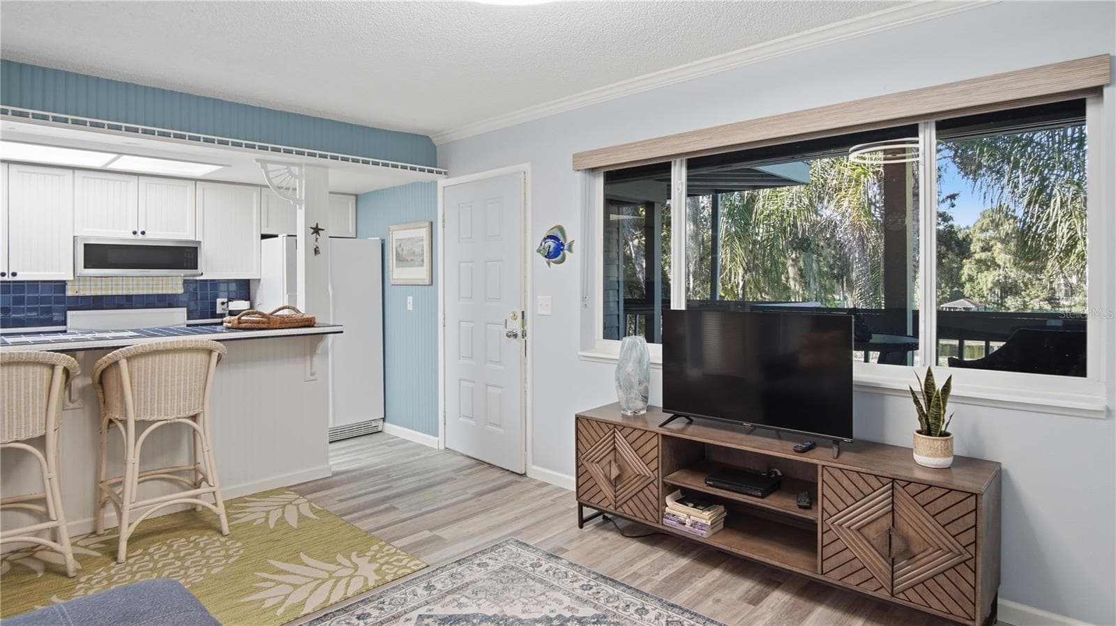 Living room - 20820 RIVER DR #B25, DUNNELLON