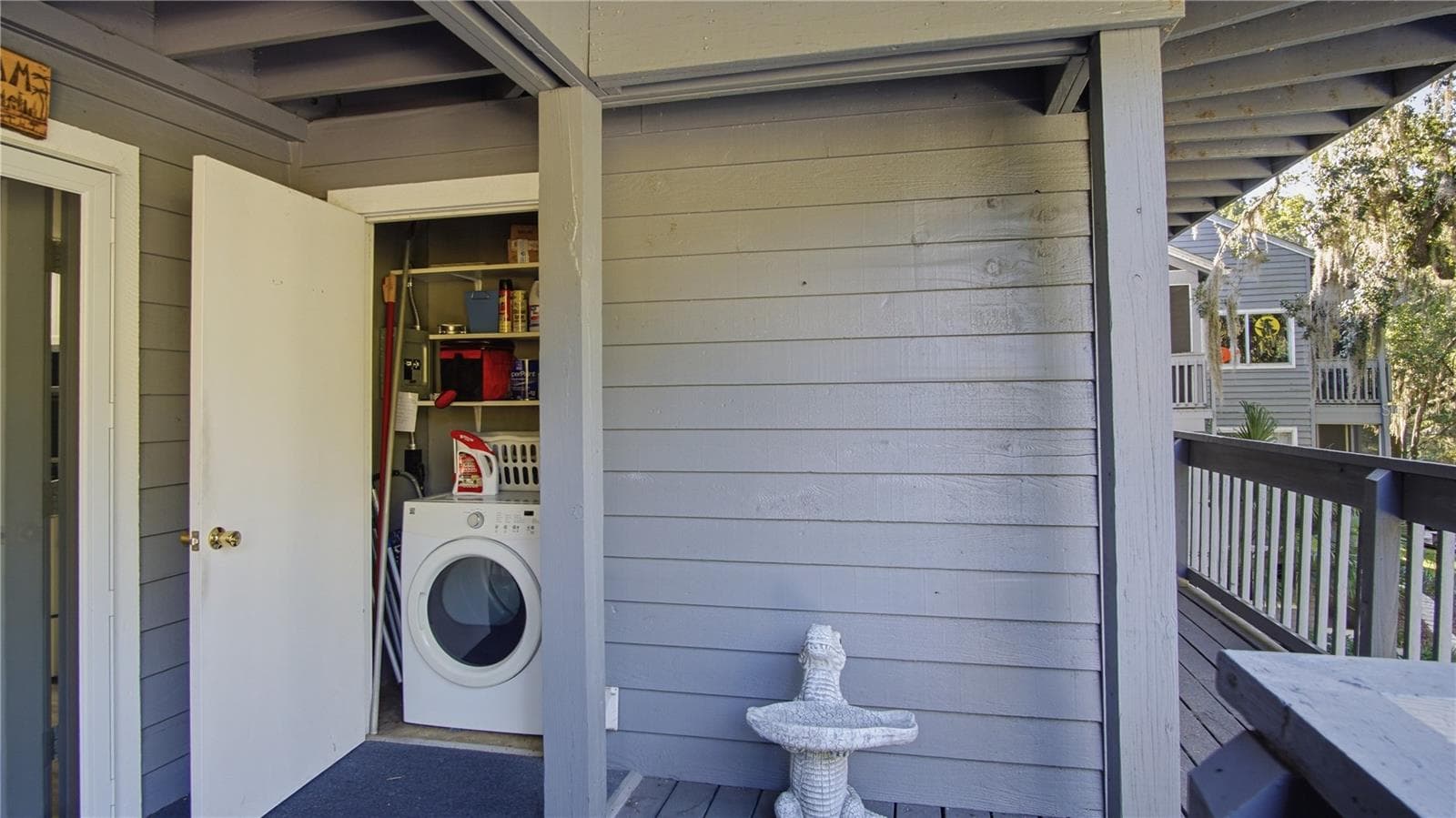 Dryer and storage closet - 20820 RIVER DR #B25, DUNNELLON