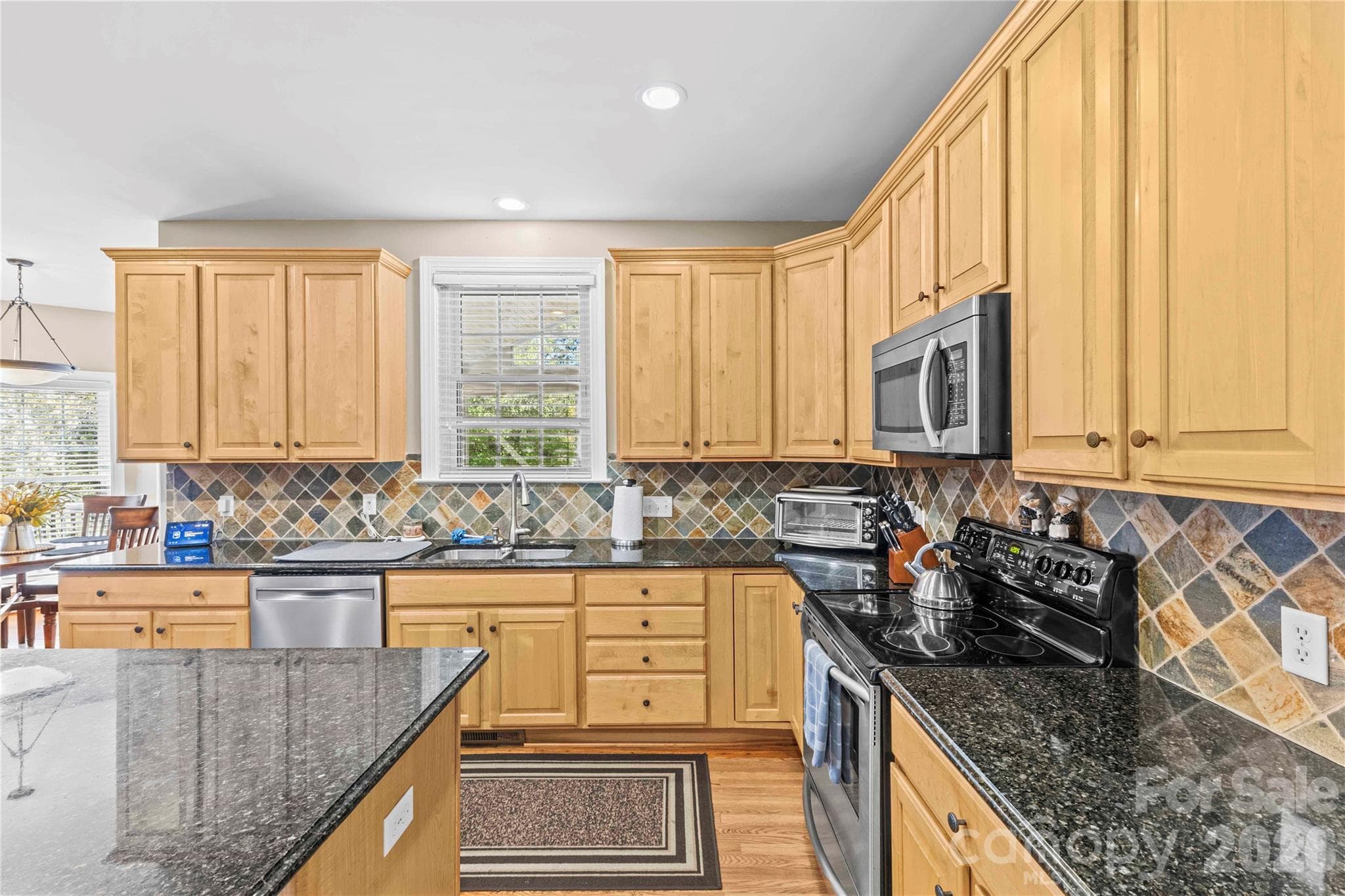 Single Family Residence at 9648 Cockerham Lane, Huntersville, photo 14 of 43