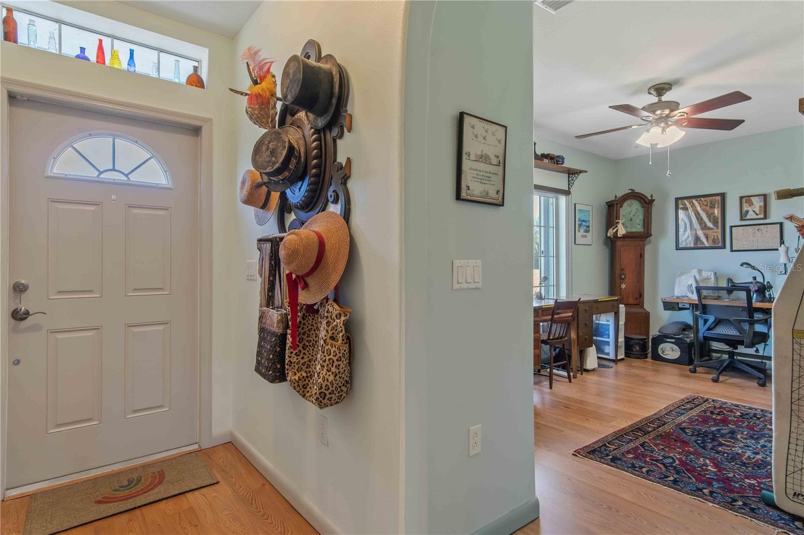 Front interior entrance - 141 SUMMERSET DR, PUNTA GORDA
