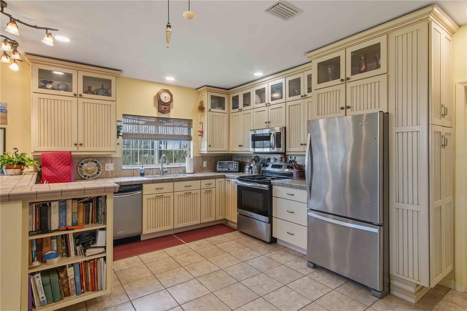 Kitchen - 141 SUMMERSET DR, PUNTA GORDA