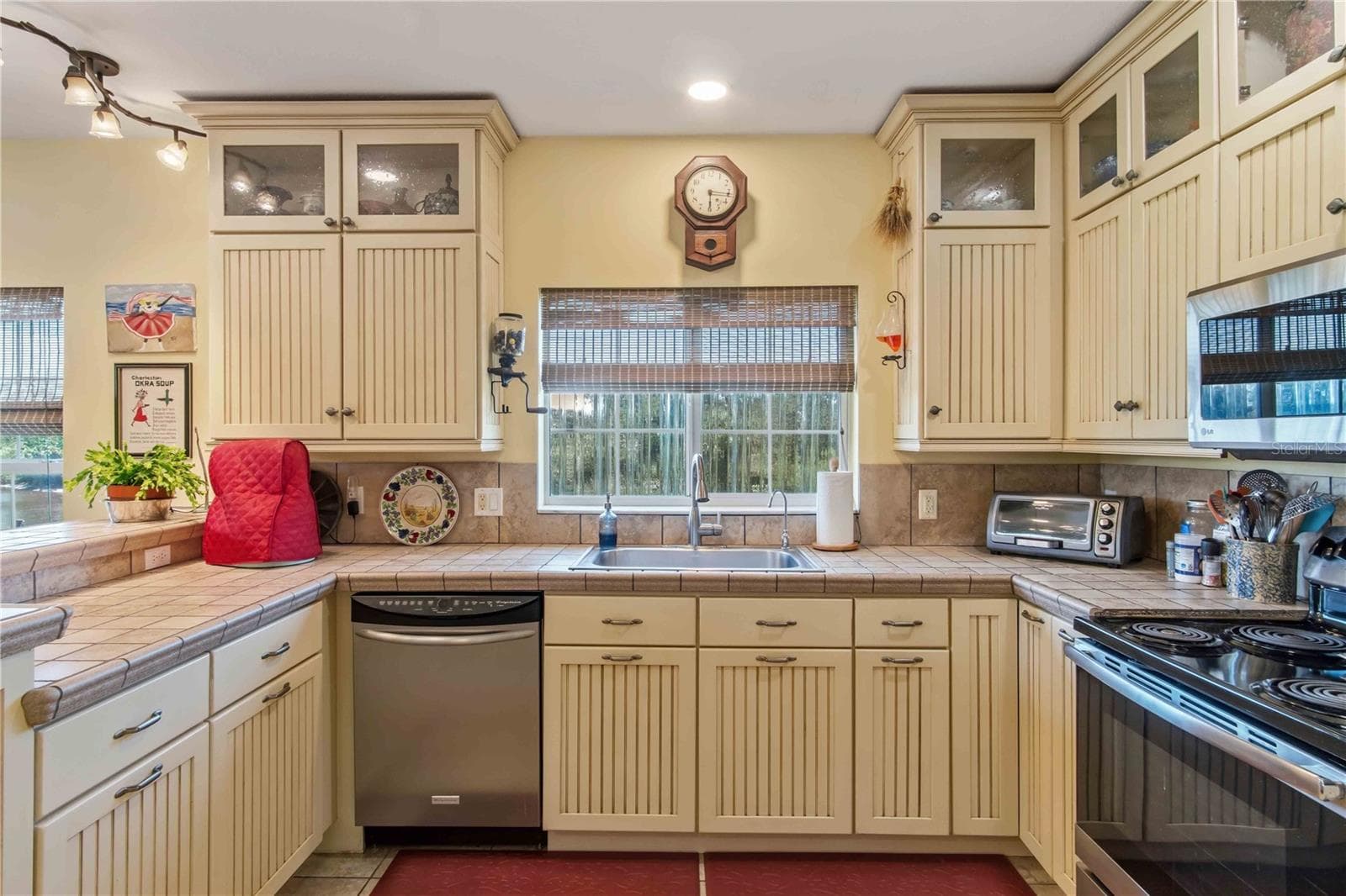 Kitchen - 141 SUMMERSET DR, PUNTA GORDA