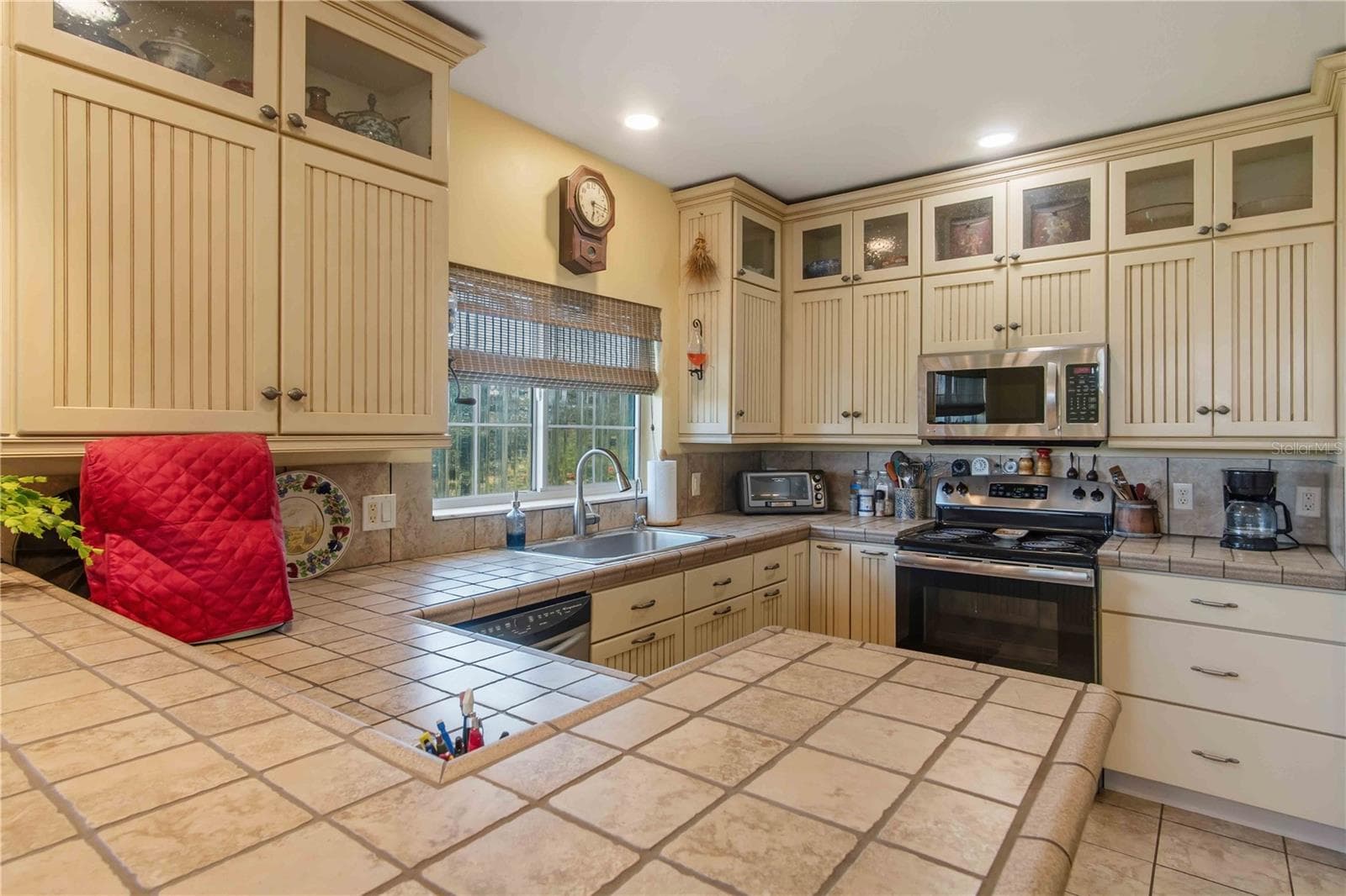 Kitchen - 141 SUMMERSET DR, PUNTA GORDA