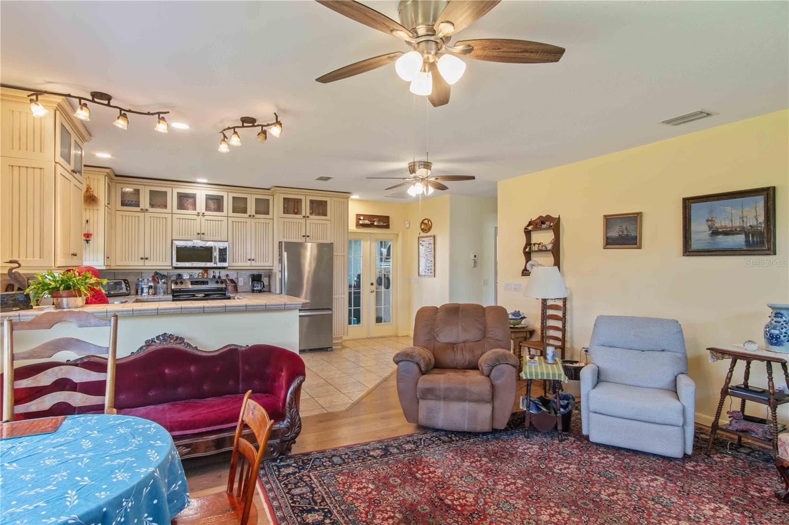 Living room - 141 SUMMERSET DR, PUNTA GORDA