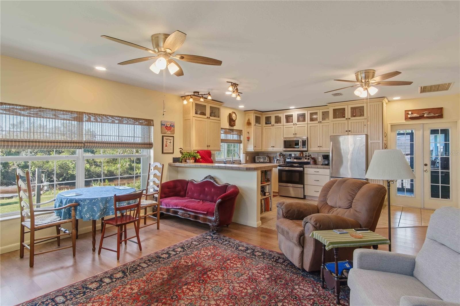Living room - 141 SUMMERSET DR, PUNTA GORDA