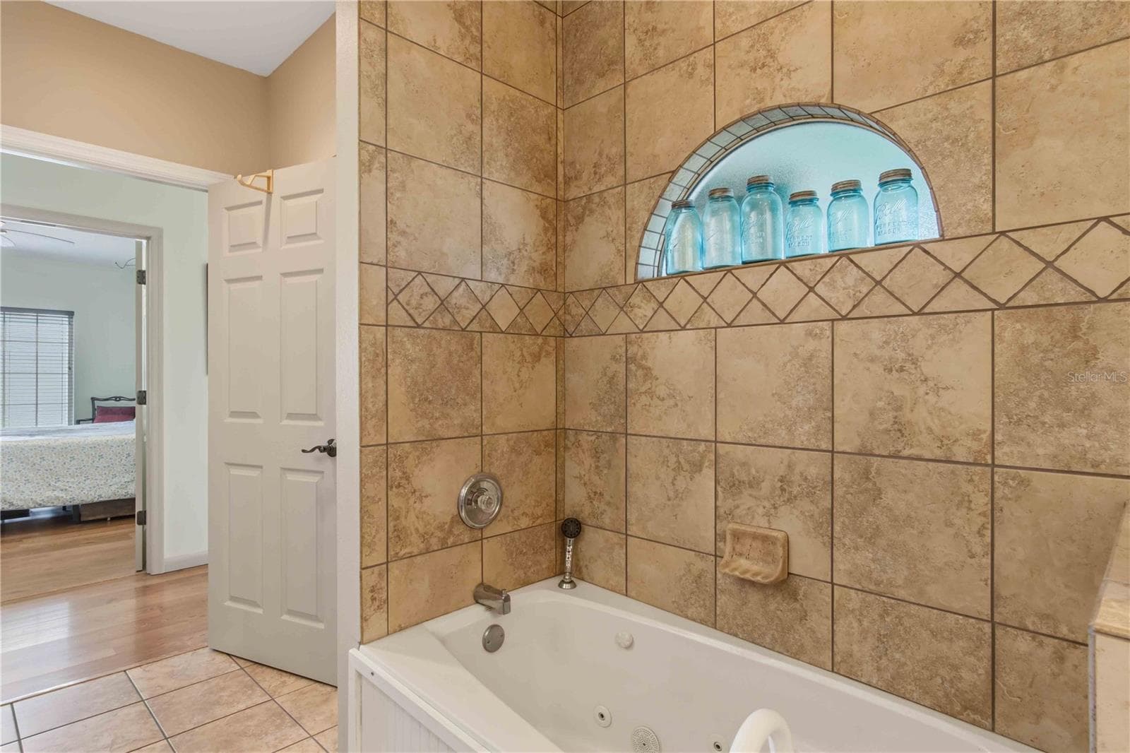 Primary bathroom - 141 SUMMERSET DR, PUNTA GORDA