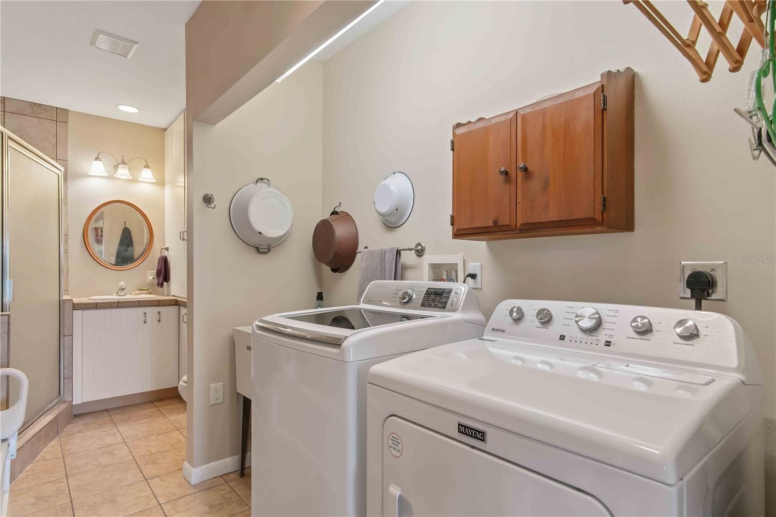 Primary bathroom / washer & dryer - 141 SUMMERSET DR, PUNTA GORDA