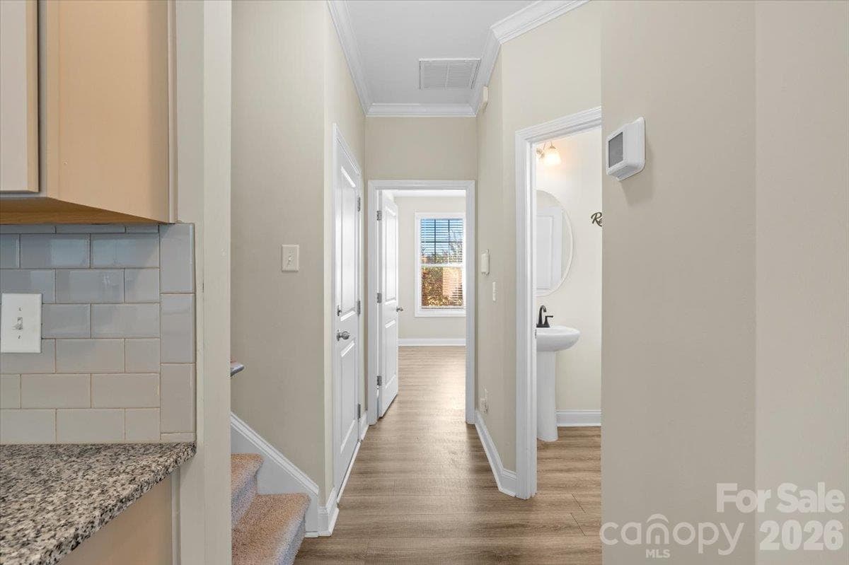 Townhouse at 6556 Harris River Way, Charlotte, photo 11 of 37