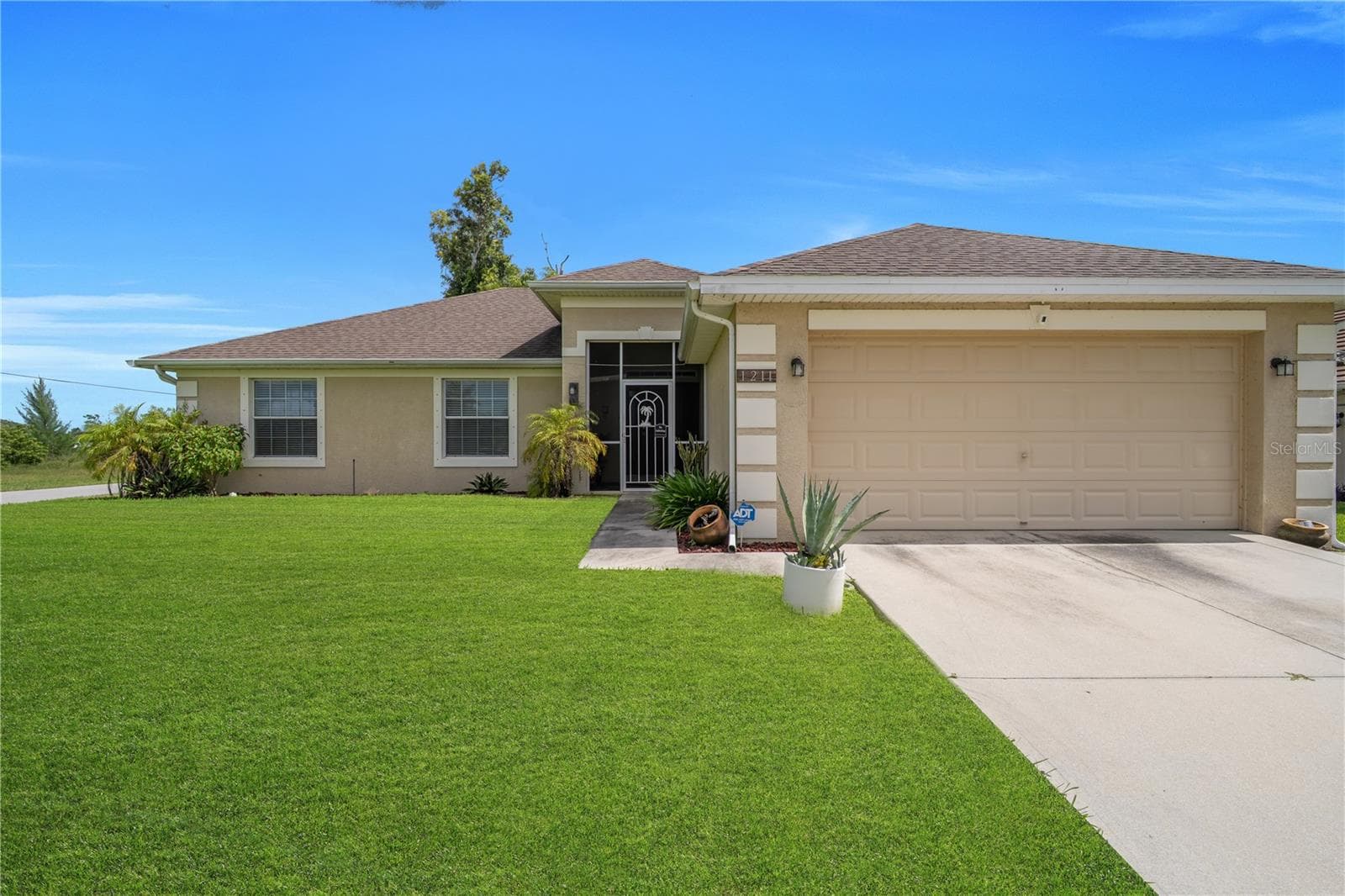 Single Family Residence at 1211 NW 27TH PL, CAPE CORAL, photo 3 of 37