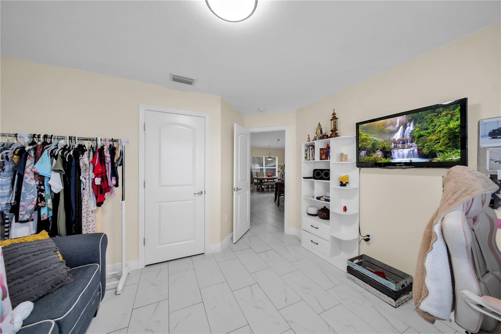 Single Family Residence at 1211 NW 27TH PL, CAPE CORAL, photo 8 of 37