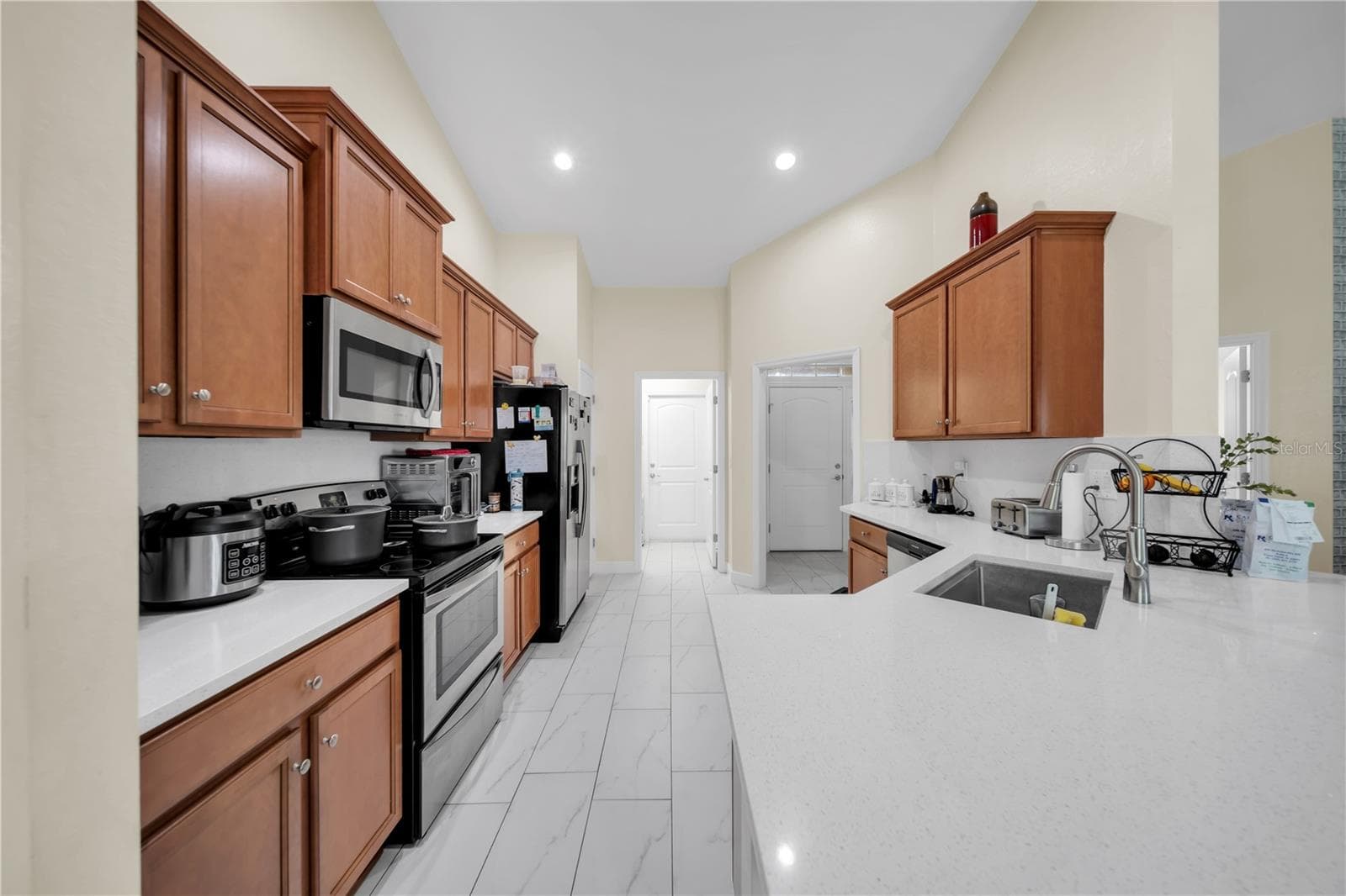 Single Family Residence at 1211 NW 27TH PL, CAPE CORAL, photo 15 of 37