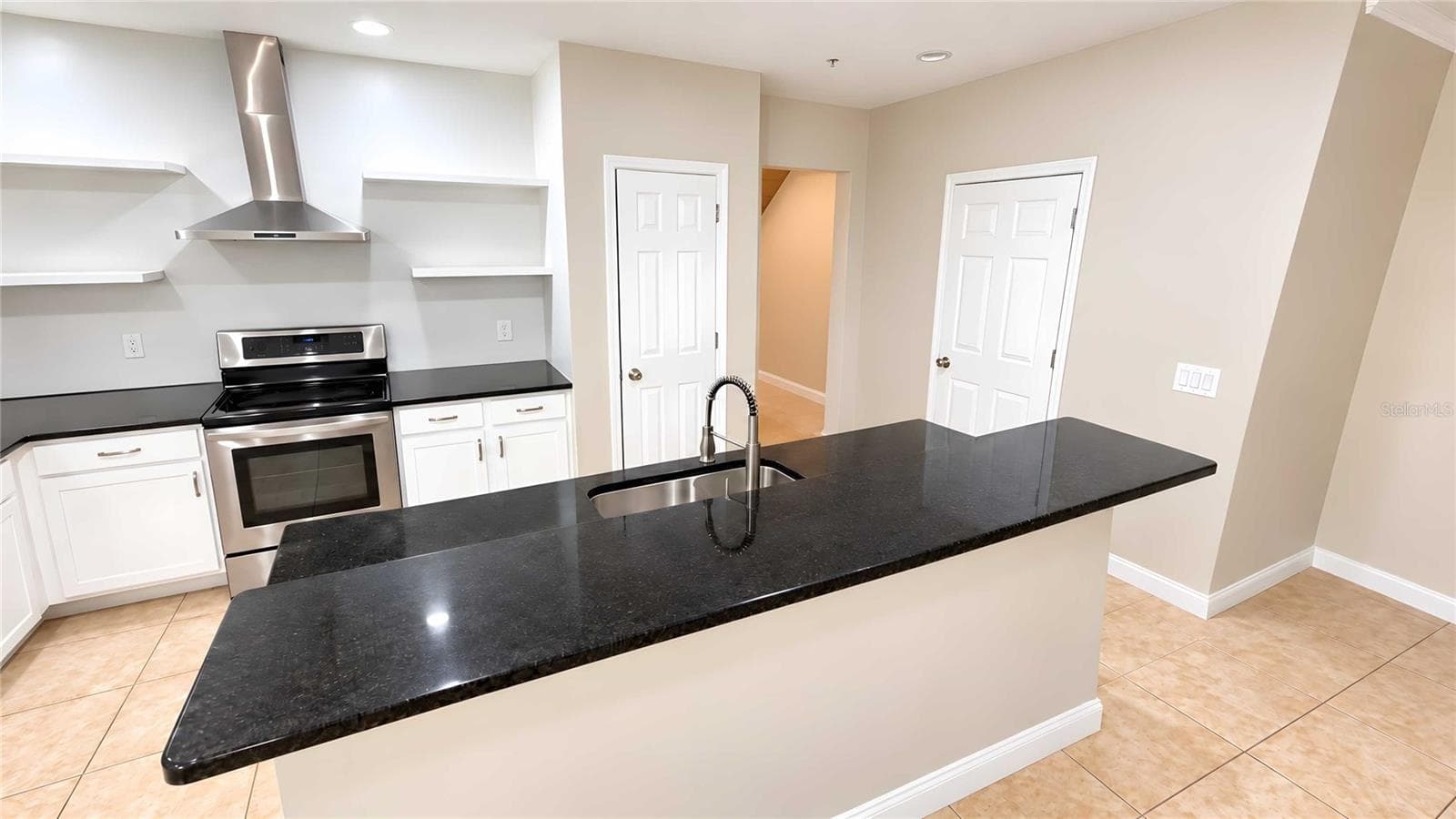 Kitchen - 2904 SAINT GEORGE ST, ORLANDO