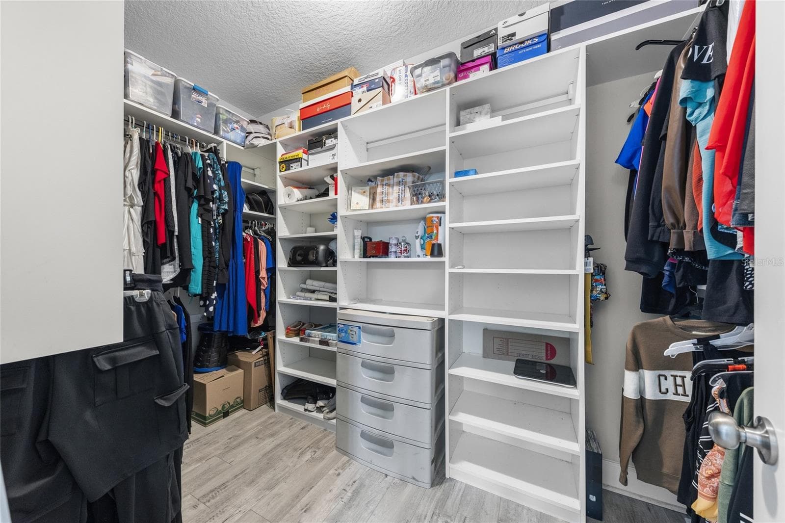 Master Walk In Closet - 4420 CASTLE PALM CT, ORANGE PARK