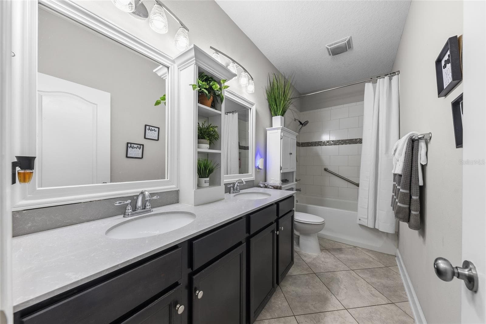 Single Family Residence at 4420 CASTLE PALM CT, ORANGE PARK, photo 32 of 99