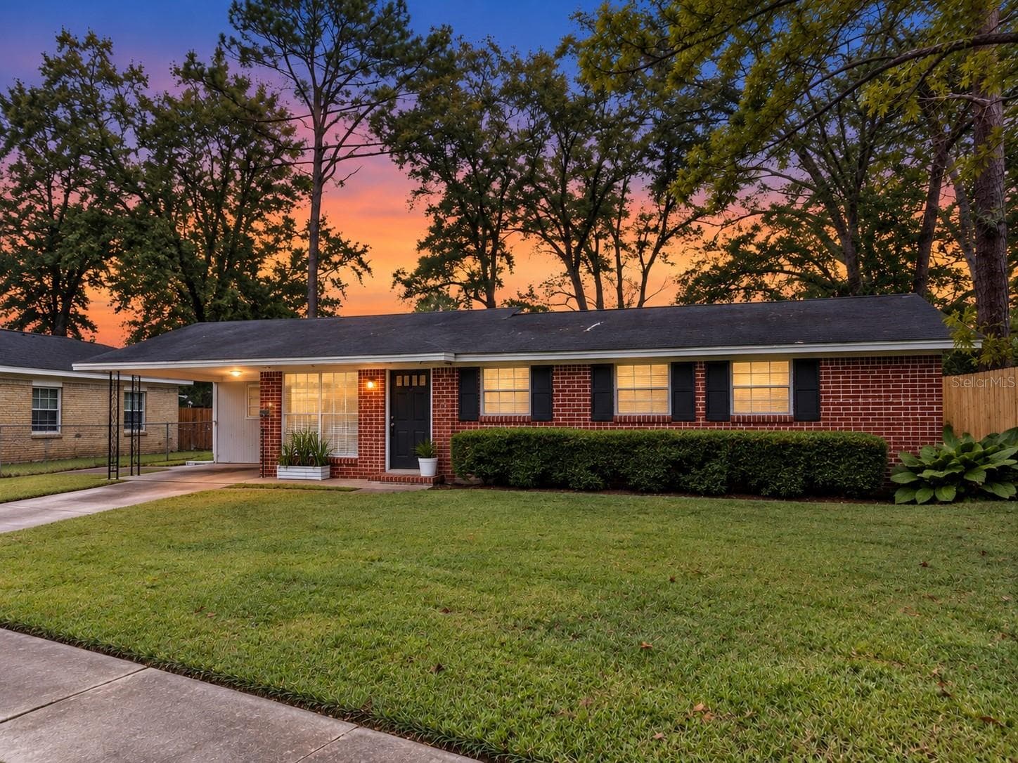 Single Family Residence at 4121 SHARBETH DR E, JACKSONVILLE, photo 3 of 13