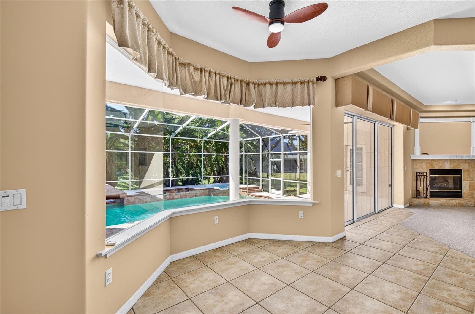 Single Family Residence at 725 CITRUS WOOD LN, VALRICO, photo 18 of 74