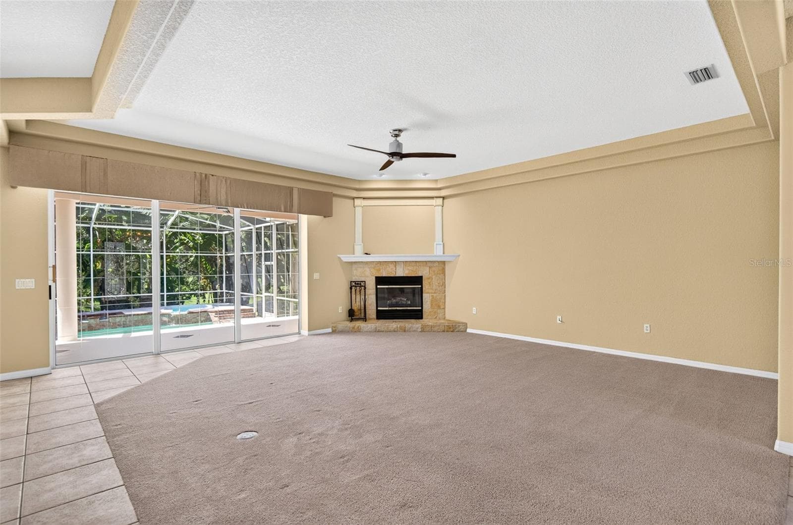 Single Family Residence at 725 CITRUS WOOD LN, VALRICO, photo 19 of 74