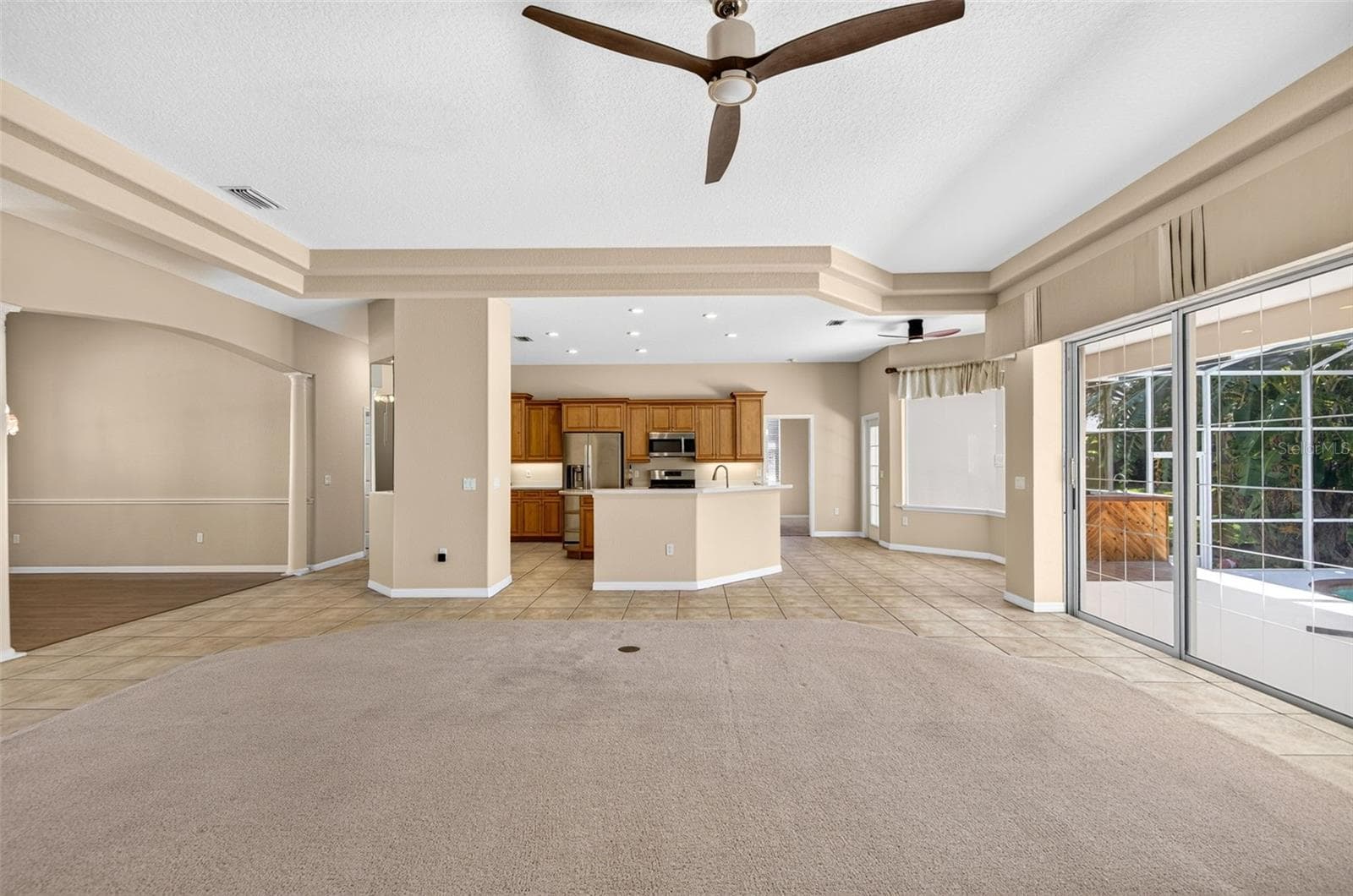 Single Family Residence at 725 CITRUS WOOD LN, VALRICO, photo 21 of 74
