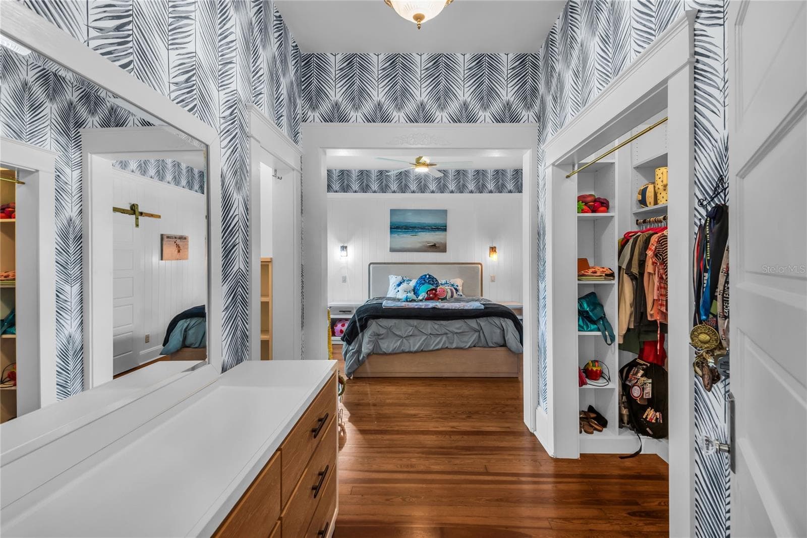 Second Primary Suite with dual closets and an ensuite bath - 234 N LAKEVIEW AVE, WINTER GARDEN