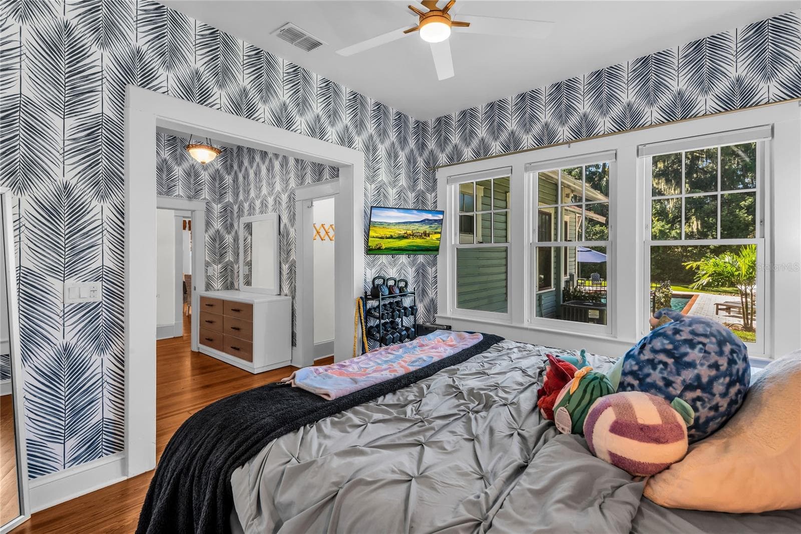 Second Primary Suite with dual closets and an ensuite bath - 234 N LAKEVIEW AVE, WINTER GARDEN