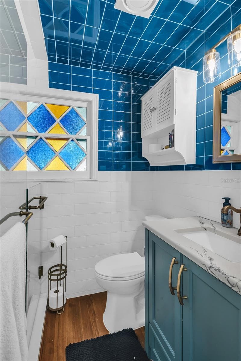 Second Primary Bedroom ensuite bath - 234 N LAKEVIEW AVE, WINTER GARDEN