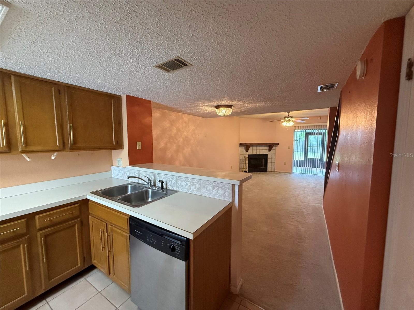 Townhouse at 6681 121ST AVE #G, LARGO, photo 4 of 37